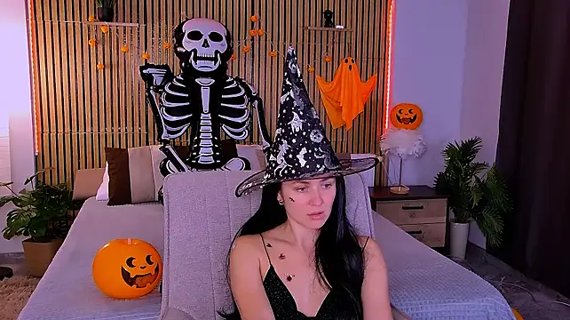 EmeraldGlown Live XXX chat