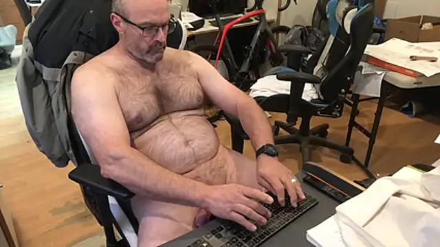 schief6218 Live XXX Chat