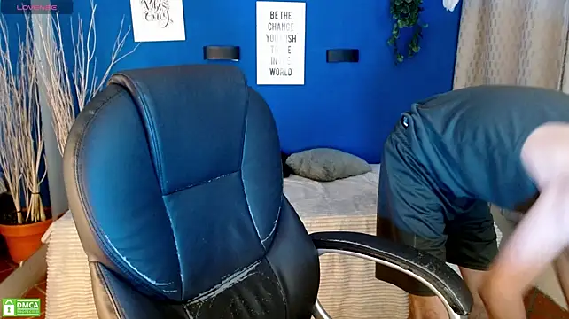 Czat XXX na żywo – noah_bluex