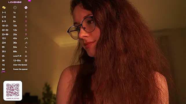 TeaseDealer Adlı Modelin Canlı XXX Sohbeti