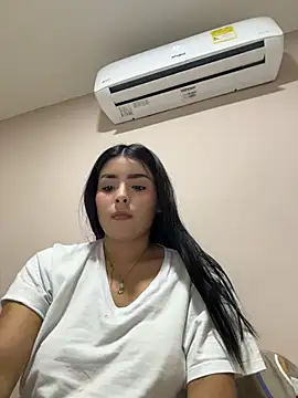 LovelyEyess' Live XXX Chat
