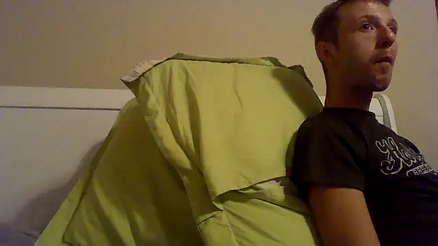 Iwonder-pupi's Live XXX Chat