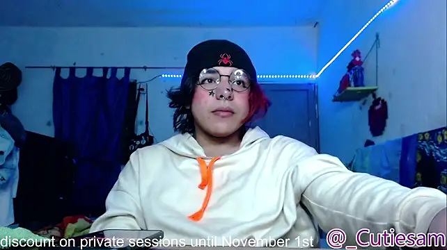 Cutie_Sam 现场XXX聊天