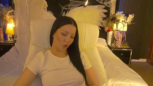 MissSonyaShy's Live XXX Chat