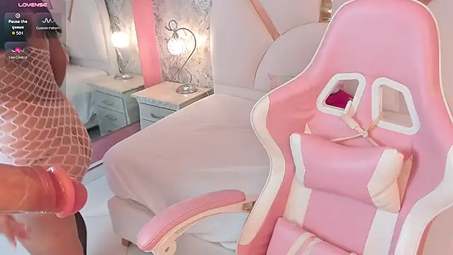 Kimi_Moonie – Naživo XXX chat