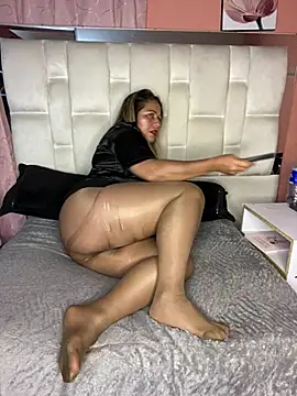 LiaTaylorr Chat XXX live