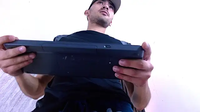 Liam_crox Live XXX-chat