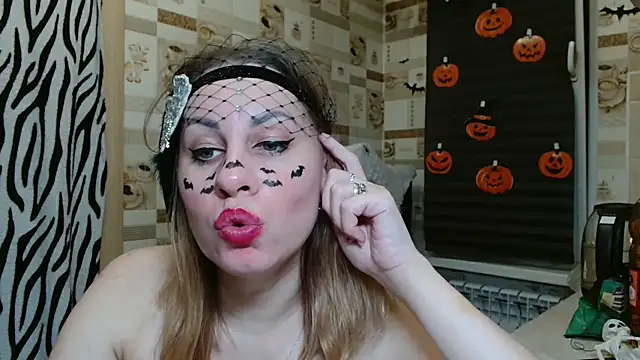 TherestlessKitty's Live XXX Chat