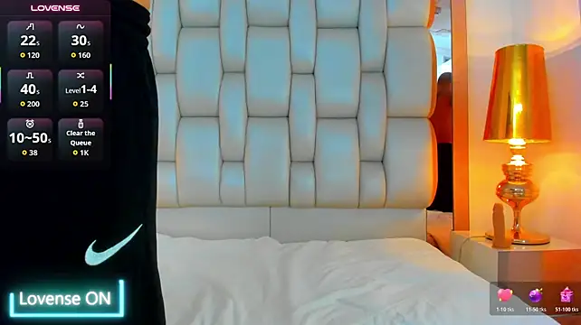 Elliotvelez Adlı Modelin Canlı XXX Sohbeti