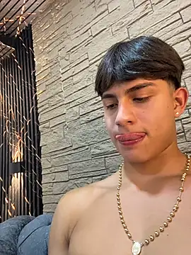Lander_Cruz Chat XXX in diretta