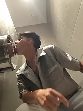 ZaneHoward Adlı Modelin Canlı XXX Sohbeti
