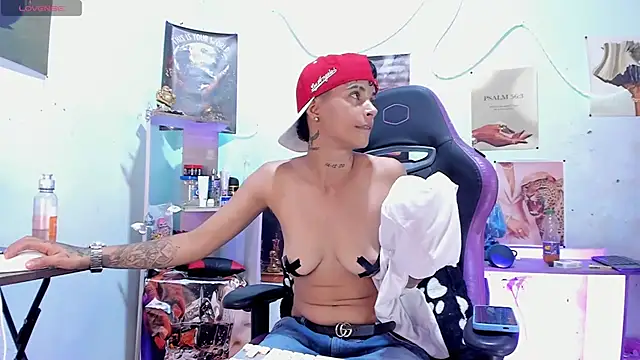 Aron_777's Live XXX Chat