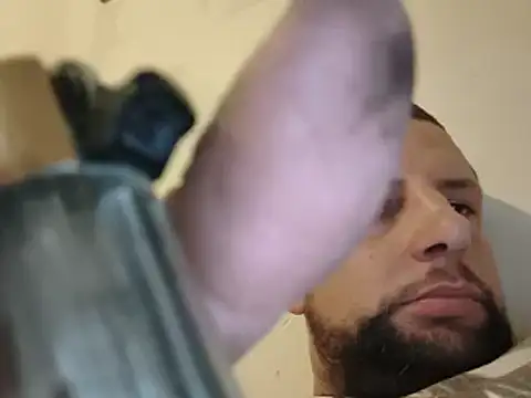 XXX chat uživo modela EXTENZOR