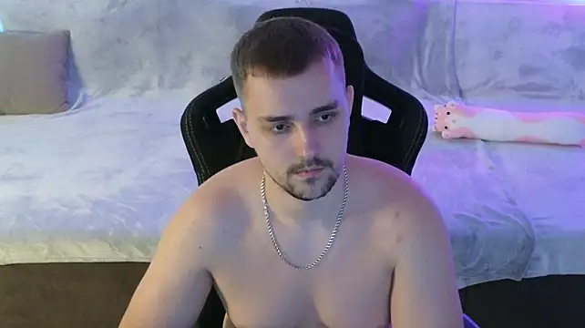 Chat +18 de Larstar01 ao vivo