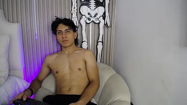 Lee_Fuk Live XXX-chat