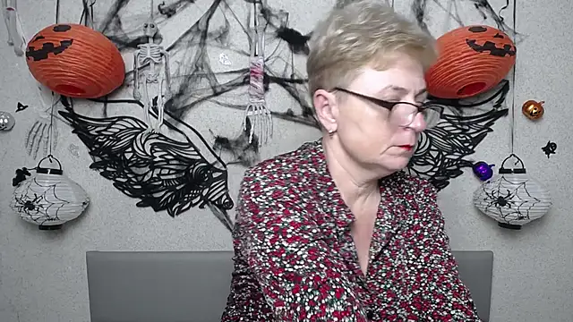 Živý XXX chat EmiliaGree