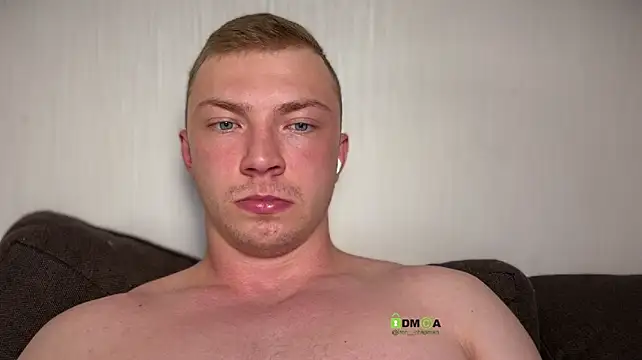 iron__chap Chat XXX live