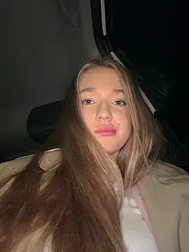 milaa_sun Chat XXX in diretta