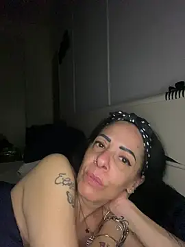 Chat +18 de Ginevra_75 ao vivo