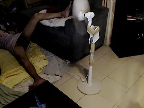 Trish_CurveCock Adlı Modelin Canlı XXX Sohbeti