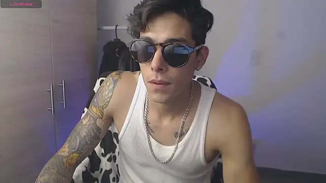 XXX chat uživo modela chomelo6