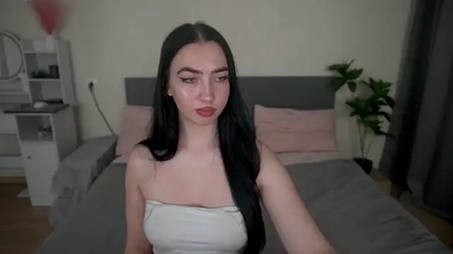 Czat XXX na żywo – WildKittenX_