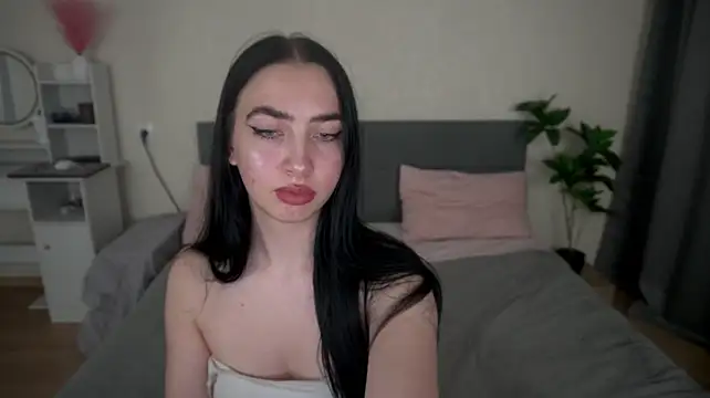 WildKittenX_'s Live XXX Chat