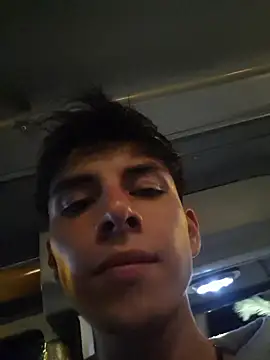 ZaneHoward – Naživo XXX chat