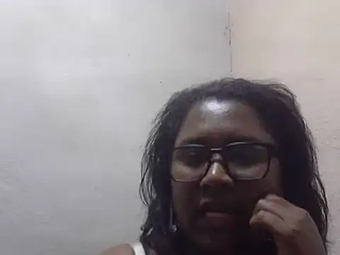 cutybigass' Live XXX Chat