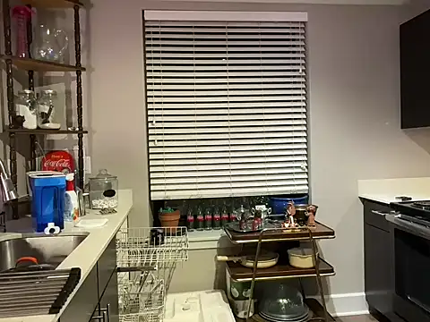 MadamJizzle's Live XXX Chat