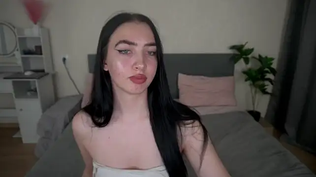 WildKittenX_ 라이브 XXX 채팅