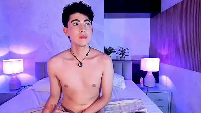 Dominic_Jay Live XXX-Chat