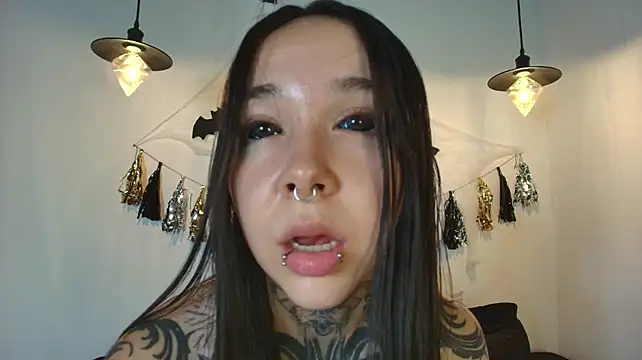 alien_eyes09's Live XXX Chat