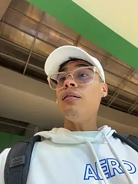 TavoHot_'s Live XXX Chat