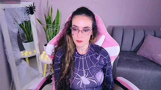 Bella__Rose1 Adlı Modelin Canlı XXX Sohbeti