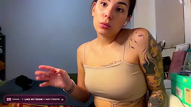 TawnaSeveryn's Live XXX Chat