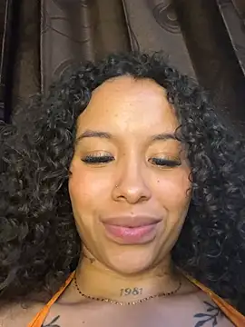 MarieLeon's Live XXX Chat