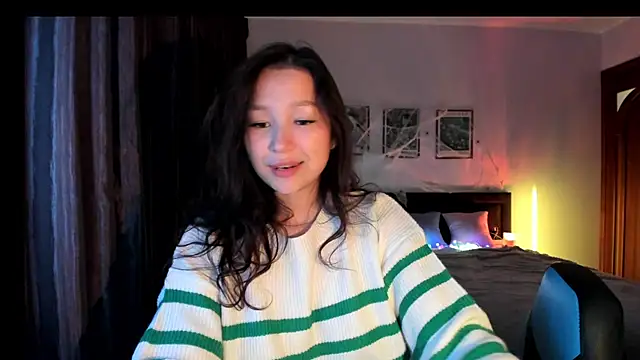 adeline's Live XXX Chat