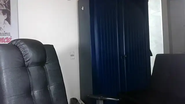 XXX chat uživo modela Uncle_Hottie