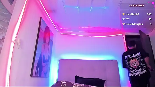 Ethan_Boyy Adlı Modelin Canlı XXX Sohbeti