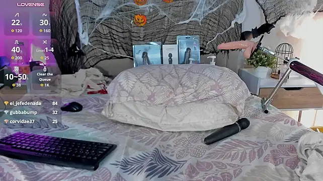 Miaasummern Live XXX chat