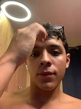 Chat XXX ao vivo de fitboycm1