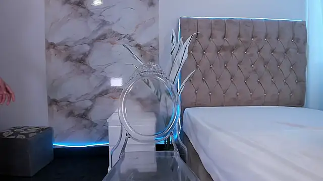 XXX chat uživo modela VanillaFlo
