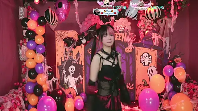 MKonggirl88 XXX чат на живо