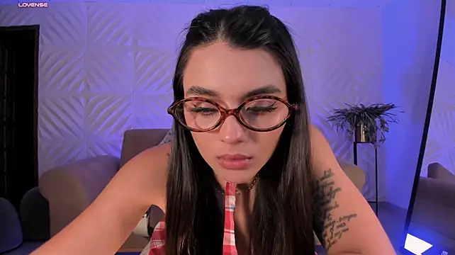 JulietteMoreau Adlı Modelin Canlı XXX Sohbeti