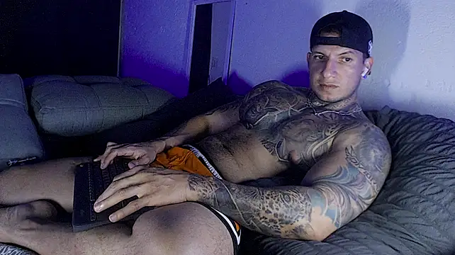 Shane_Clay Adlı Modelin Canlı XXX Sohbeti