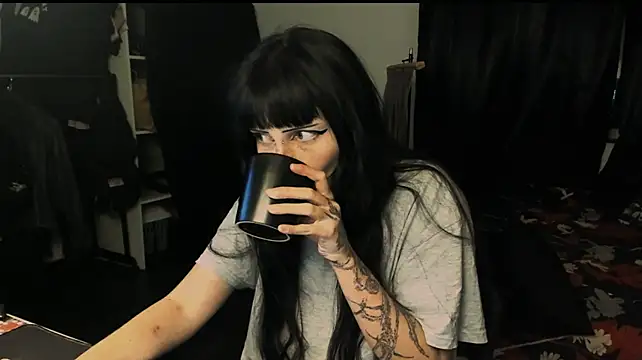 wonderSwiftn Live XXX chat