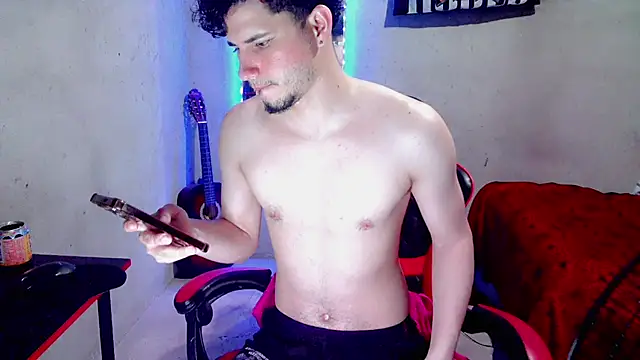 Atom_Hot 现场XXX聊天