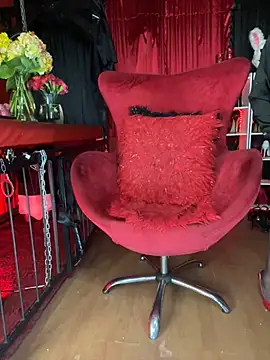 MistressAndre's Live XXX Chat