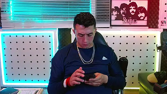 Chat +18 de Godofcumxxx ao vivo